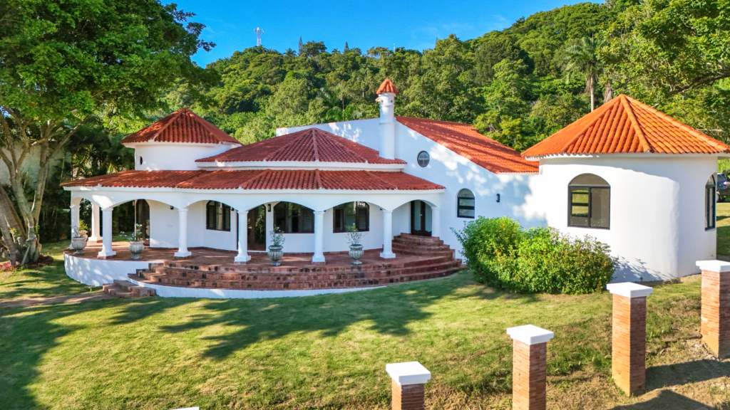 3 BDRM. Villa in Private Community